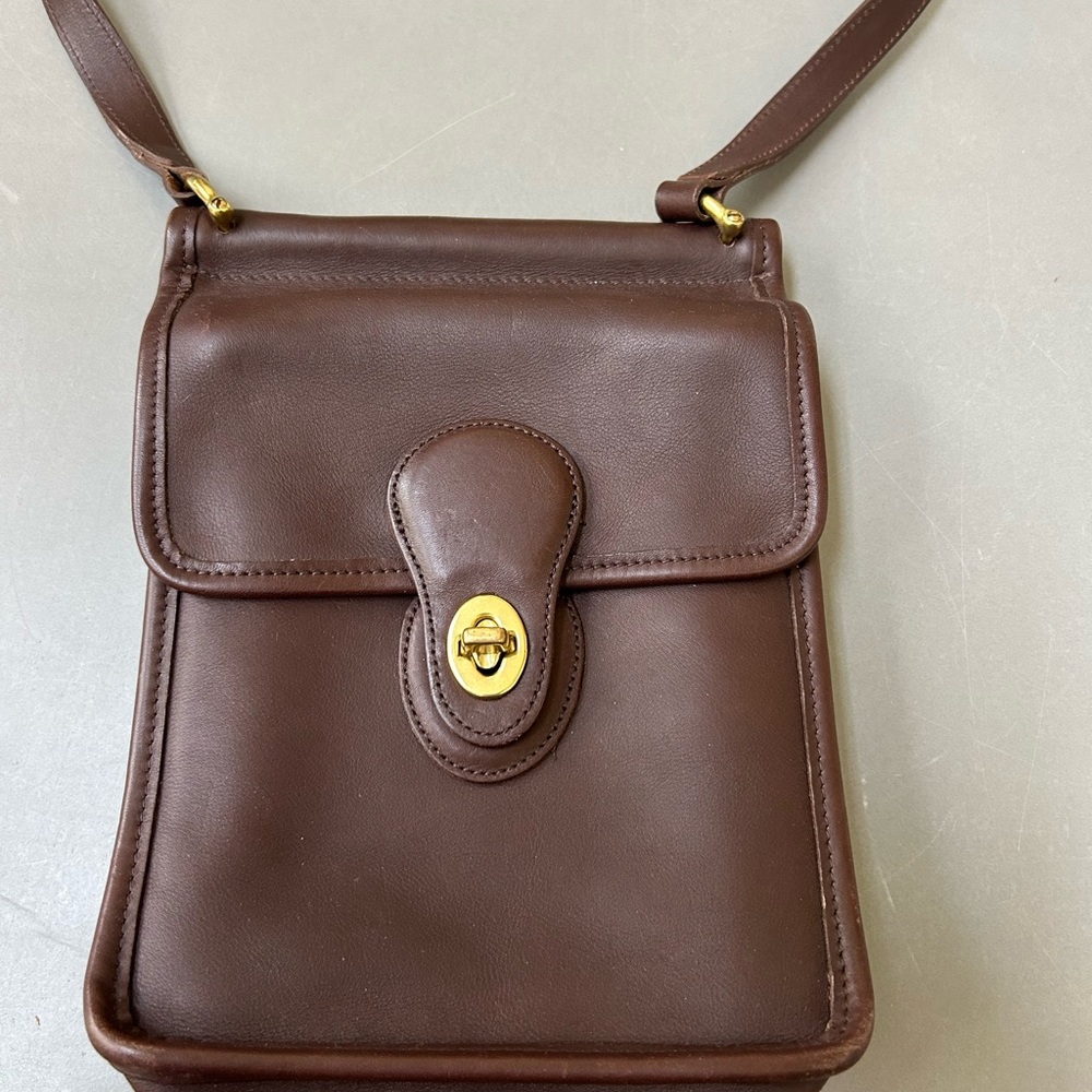 Vintage Coach Murphy Willis Turnlock Crossbody Bag 90s #9930 Brown